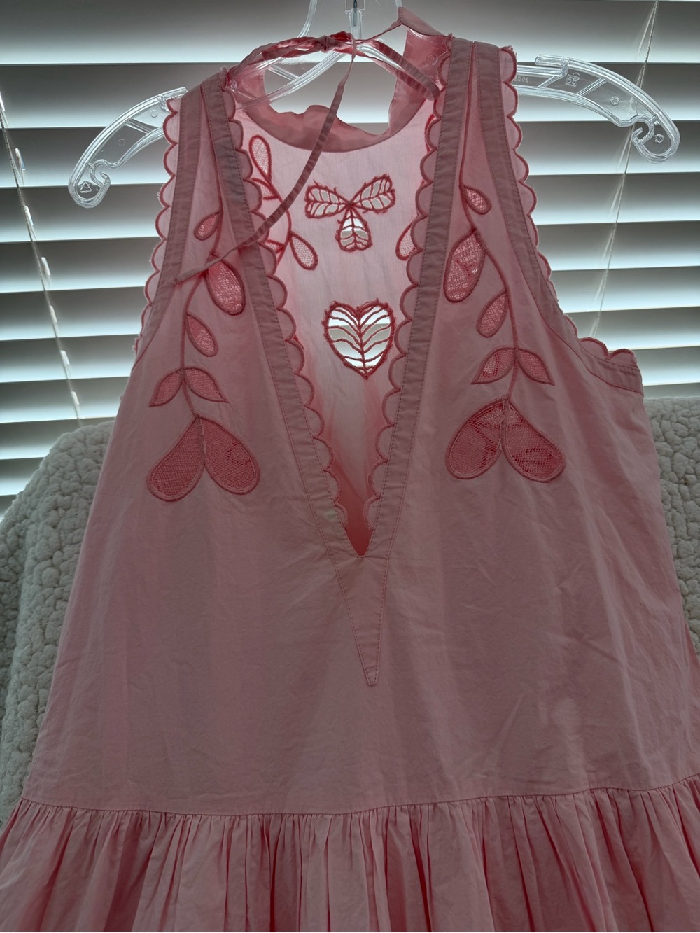 Stella Nova Sleeveless Light Pink Embroidered Maxi Dress - Picture 6 of 11